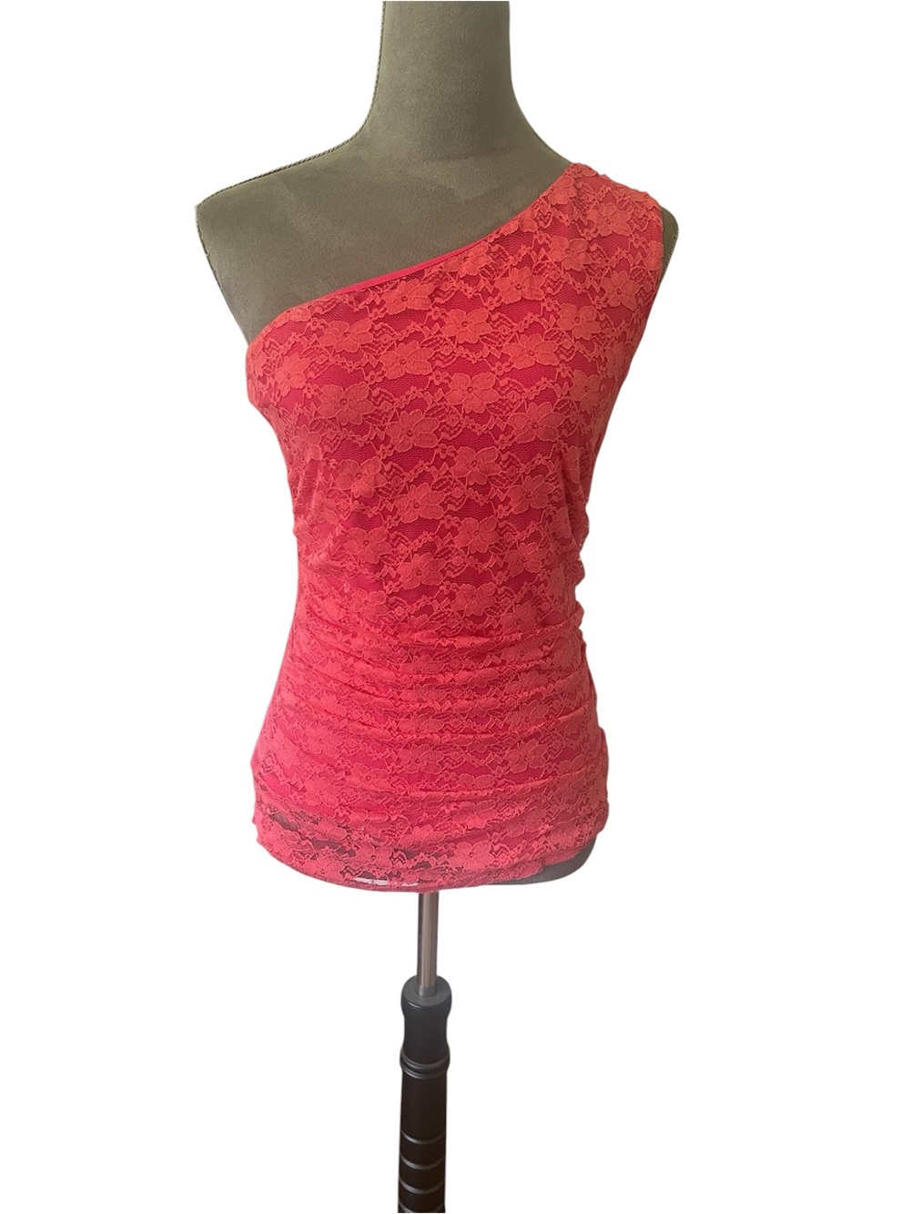 L8teR Coral One-Shoulder Lace Tank